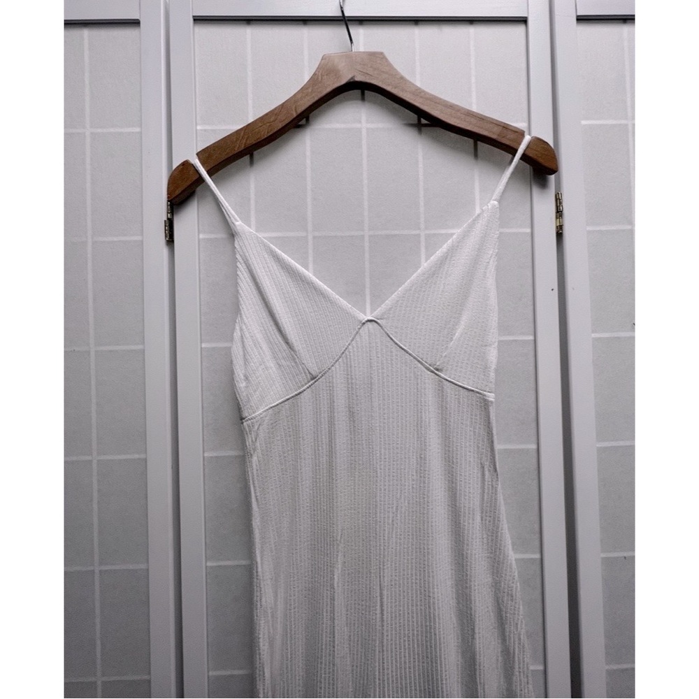 Brand New White V-Neck Cami Jumpsuit. Size XL perfect conditions - Picture 7 of 10
